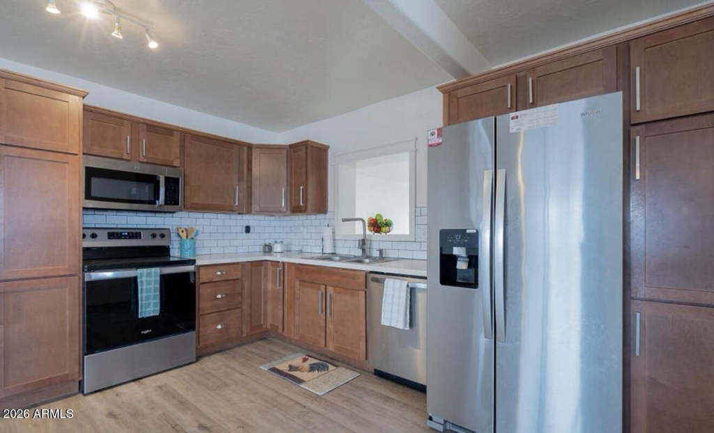 370 W Pima Avenue - Photo 5