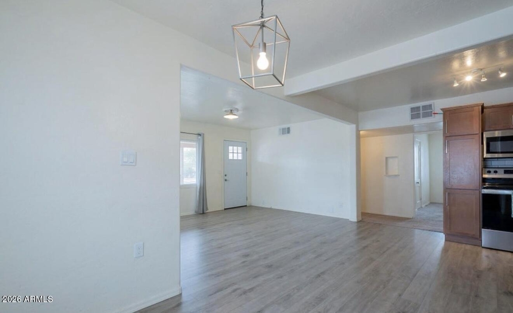 370 W Pima Avenue - Photo 3