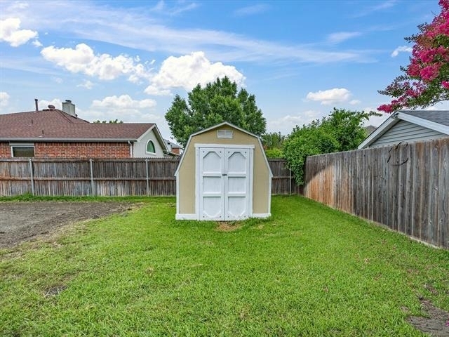 7609 Albany Lane - Photo 33