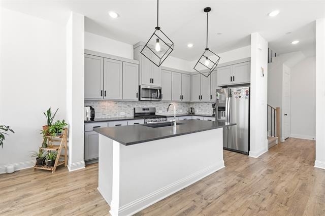 2532 Campden Mews - Photo 3