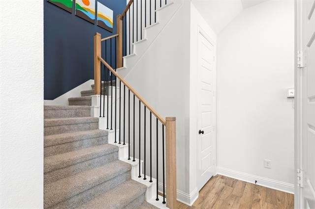 2532 Campden Mews - Photo 10