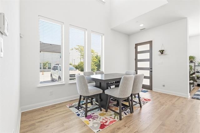 2532 Campden Mews - Photo 7