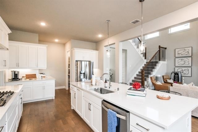 2516 Maidenhair Road - Photo 3