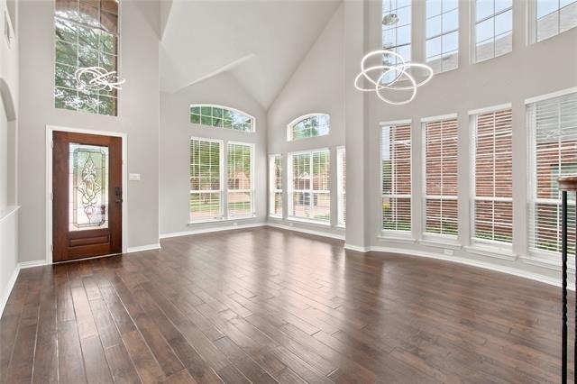 362 Spring Meadow Drive - Photo 4
