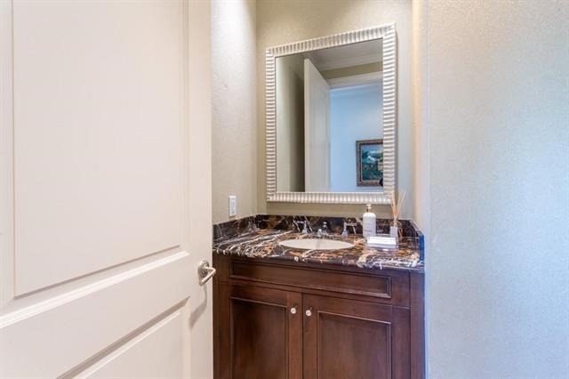2525 N Pearl Street - Photo 29