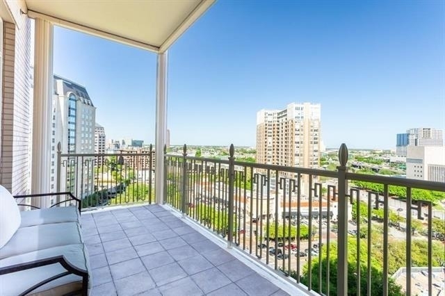 2525 N Pearl Street - Photo 30