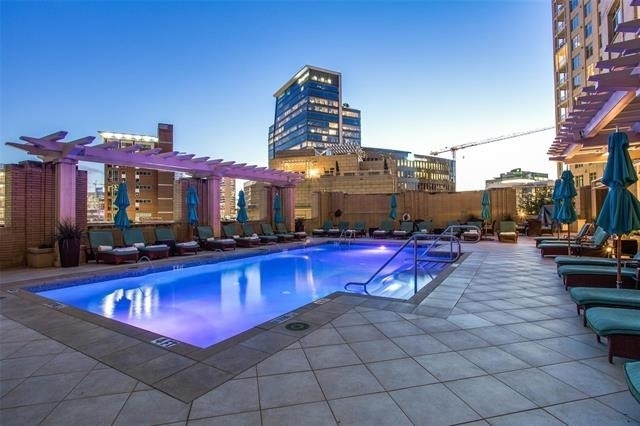 2525 N Pearl Street - Photo 35