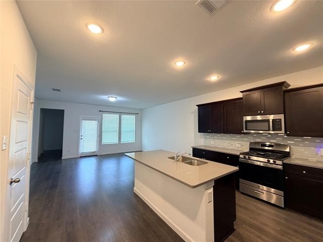 166 Camelia Street - Photo 2