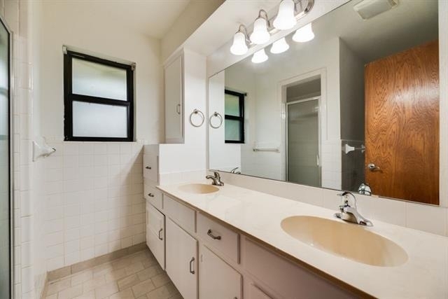 1817 Bardfield Avenue - Photo 16