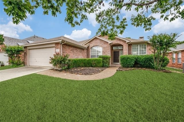 1617 Redwood Drive - Photo 0