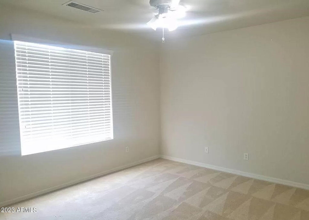 2018 W Davis Road - Photo 14