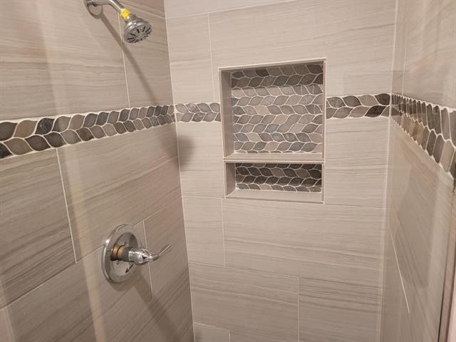 910 Boxwood Drive - Photo 4