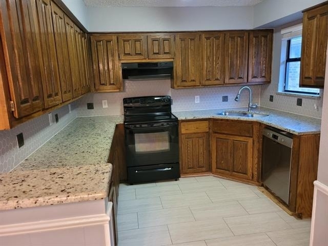 910 Boxwood Drive - Photo 2