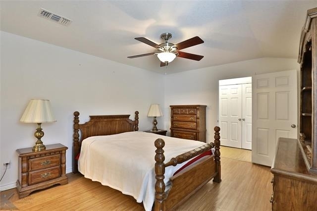 2650 Madison Avenue - Photo 5