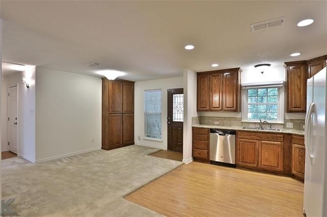 2650 Madison Avenue - Photo 3