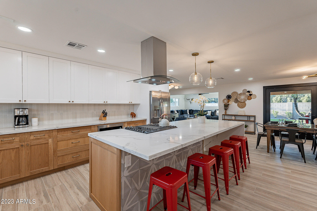 7440 E Cambridge Avenue - Photo 0