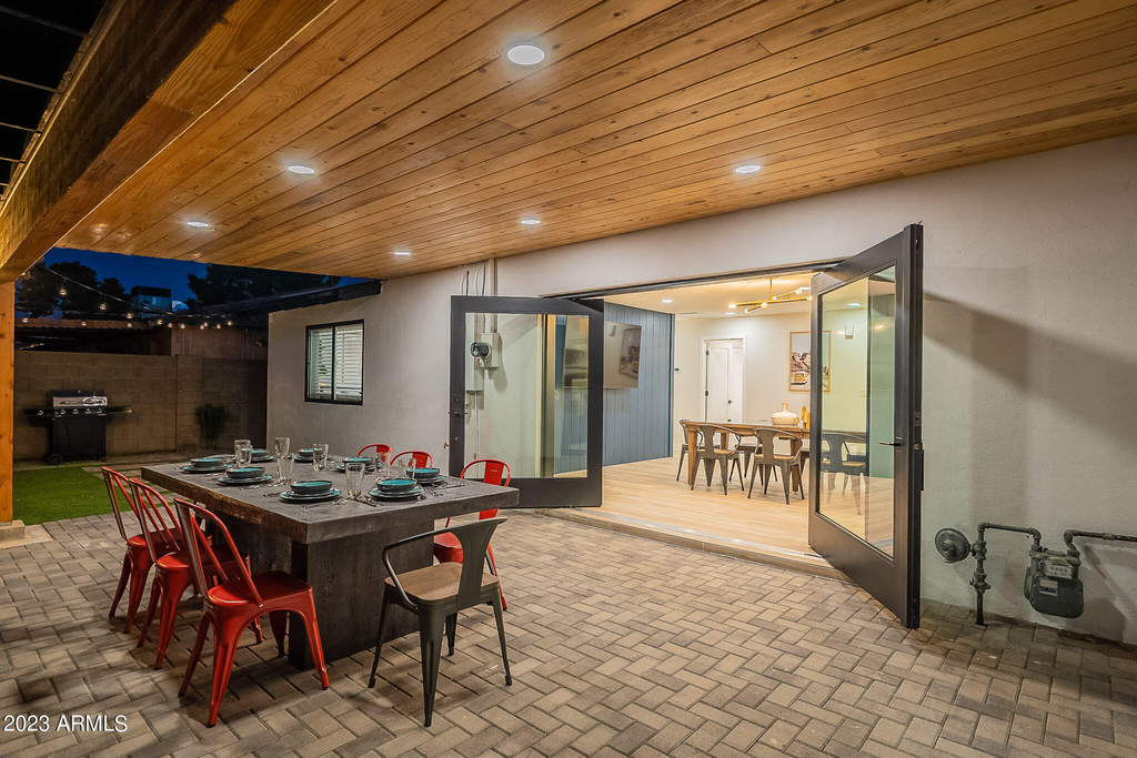 7440 E Cambridge Avenue - Photo 3