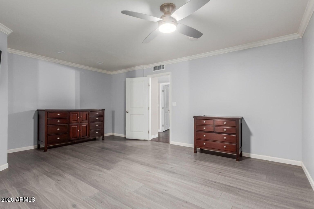 481 W Half Moon Way - Photo 14