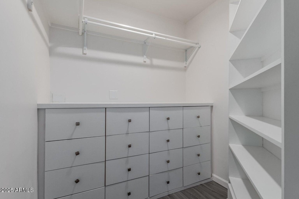 481 W Half Moon Way - Photo 18