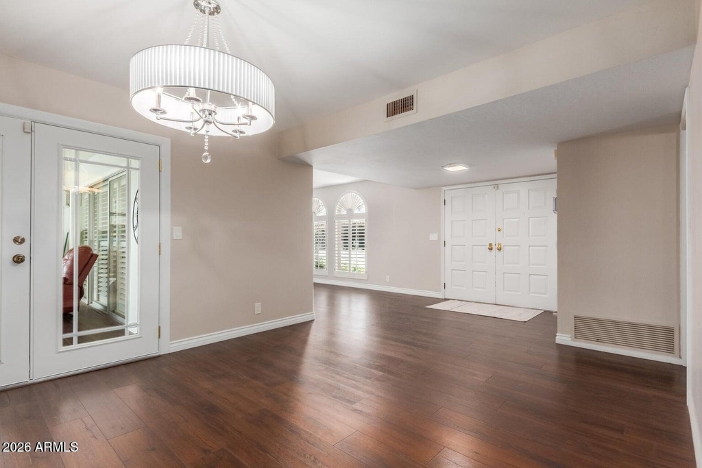 481 W Half Moon Way - Photo 6