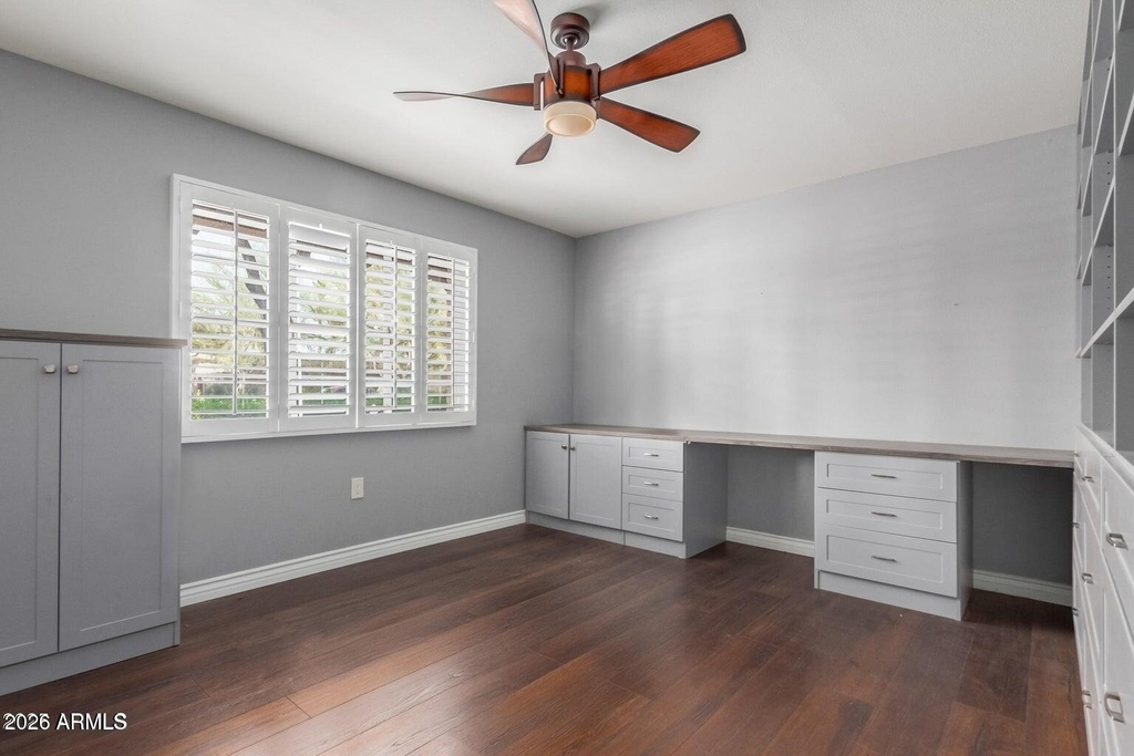 481 W Half Moon Way - Photo 25