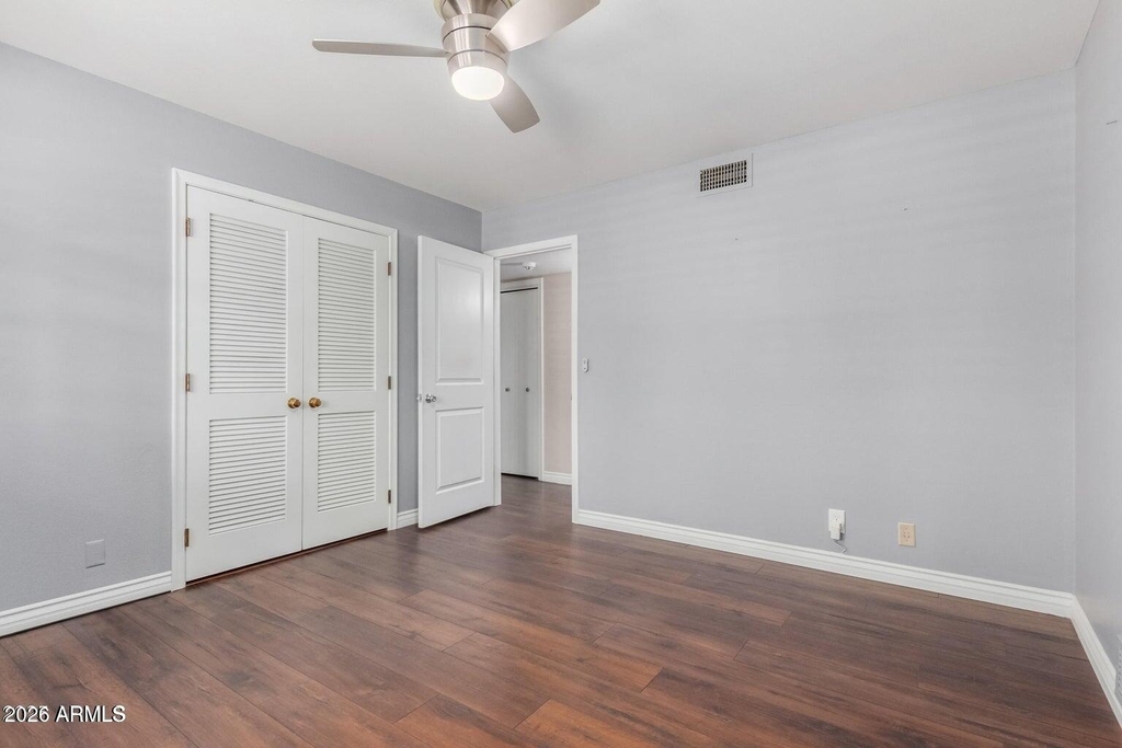 481 W Half Moon Way - Photo 22
