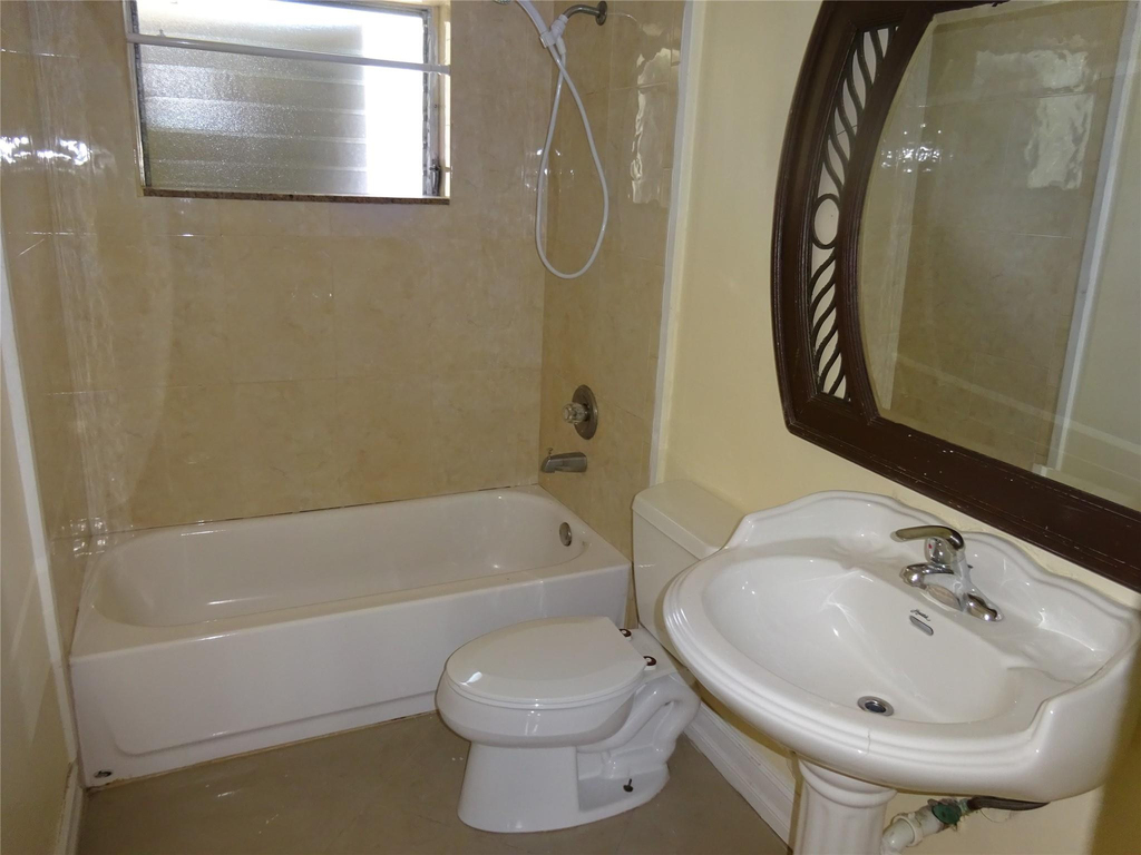 740 E Evanston Circle E - Photo 2