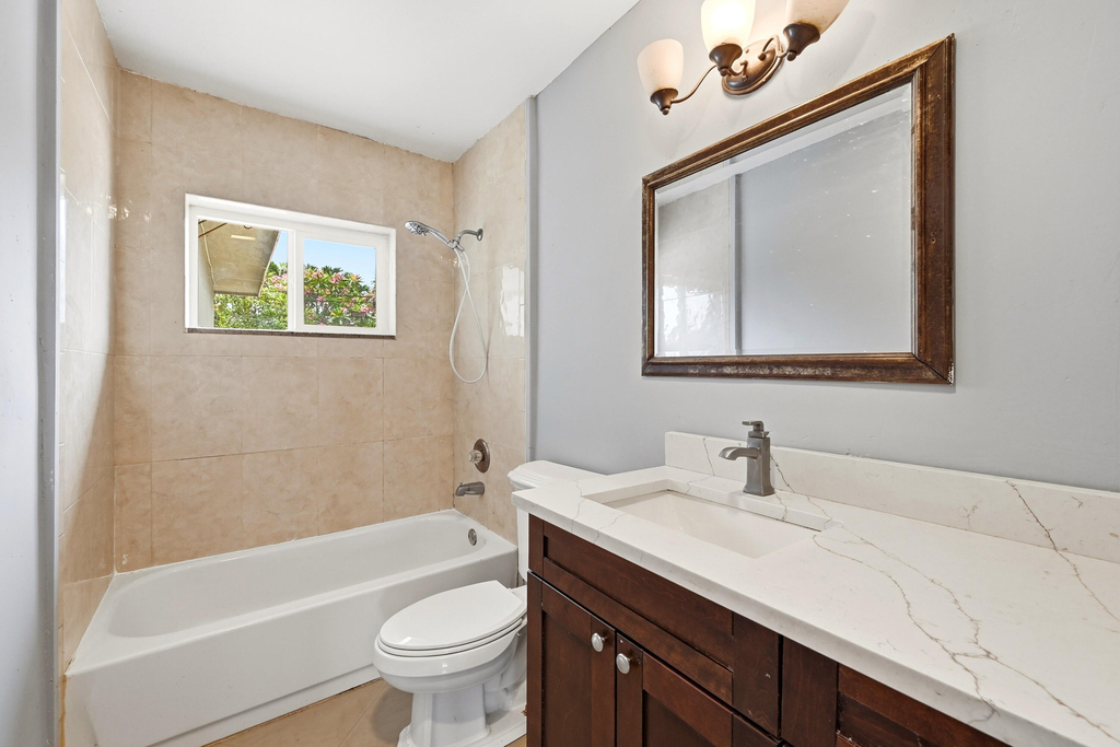 740 E Evanston Circle E - Photo 31
