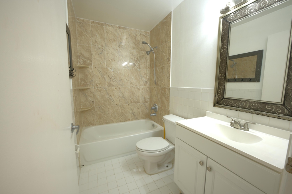 1523 Meadows Circle W - Photo 4