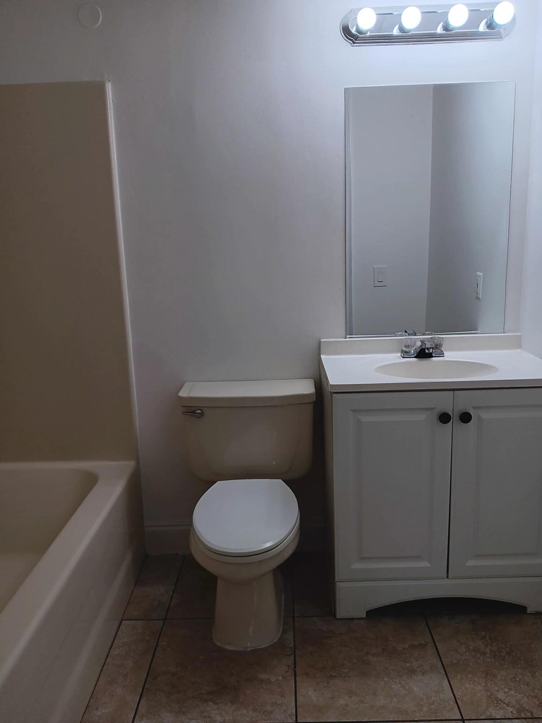 3650 N 56th Avenue - Photo 7