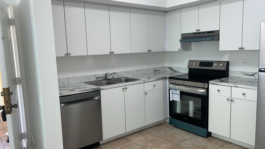 3650 N 56th Avenue - Photo 9