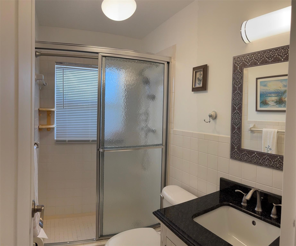 1055 Country Club Drive - Photo 21