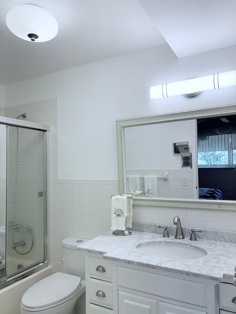 1055 Country Club Drive - Photo 15