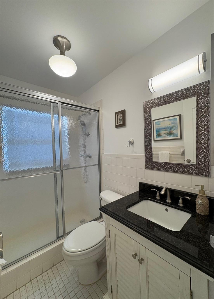 1055 Country Club Drive - Photo 22