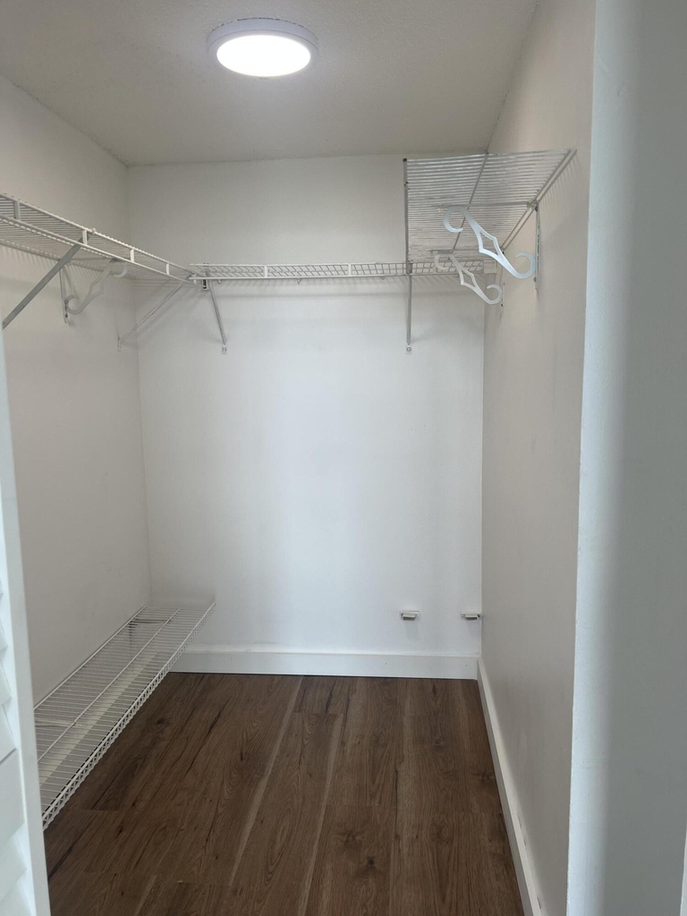 2055 Sw 122nd - Photo 12