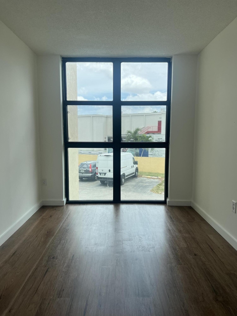 2055 Sw 122nd - Photo 15
