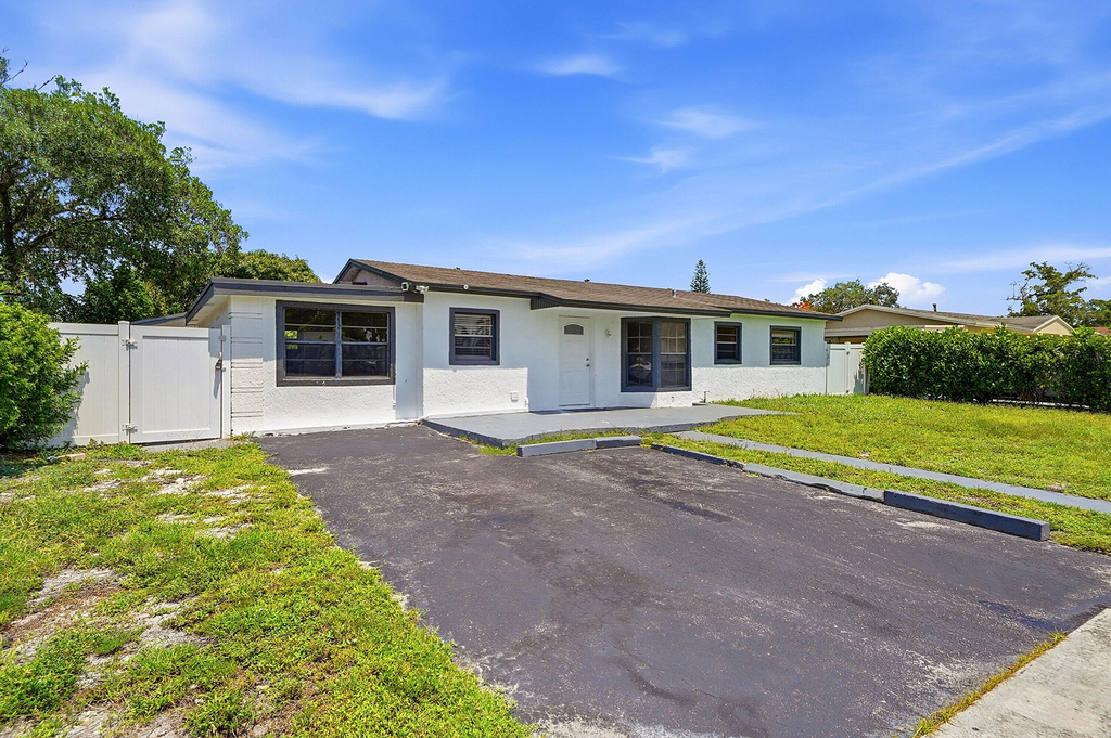 1060 Sw 5th Terrace - Photo 25