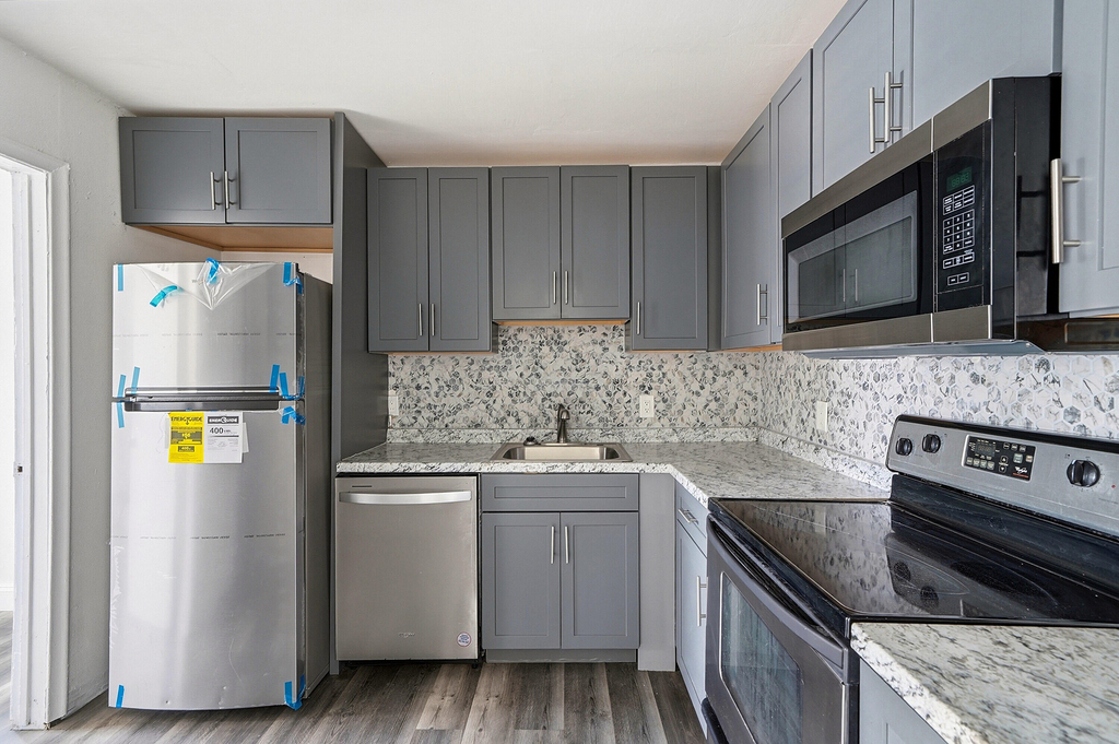 1060 Sw 5th Terrace - Photo 5