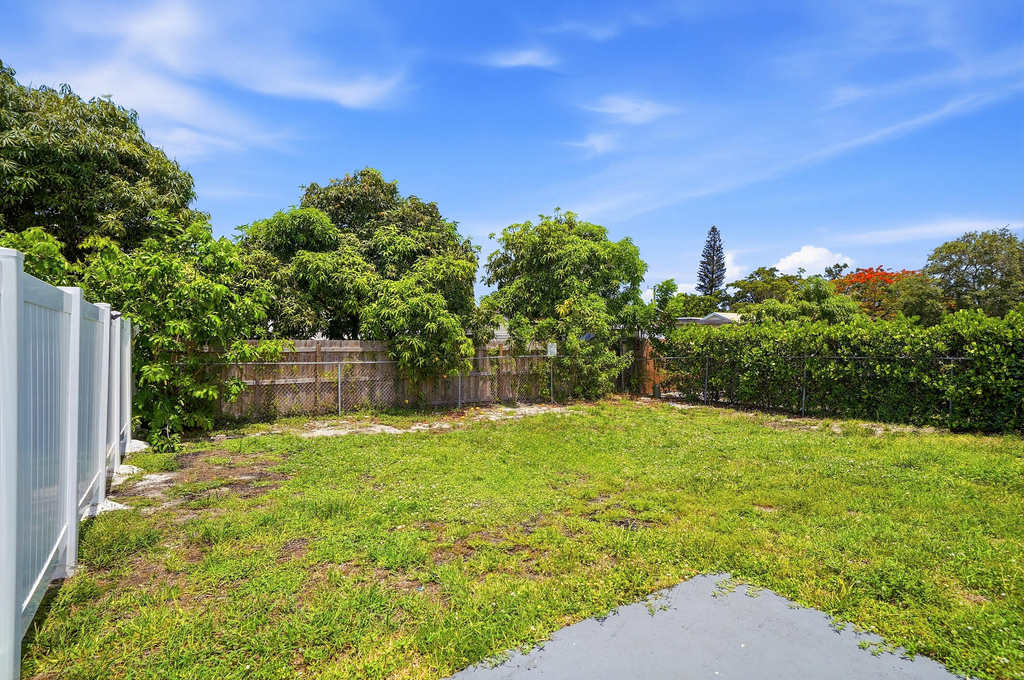 1060 Sw 5th Terrace - Photo 21