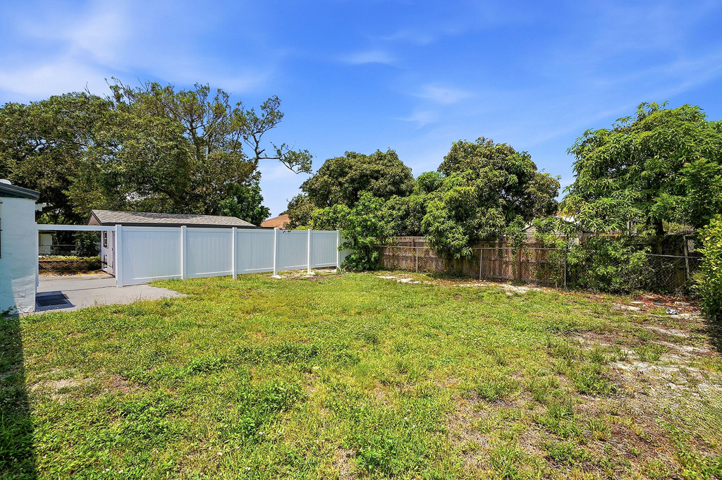 1060 Sw 5th Terrace - Photo 20