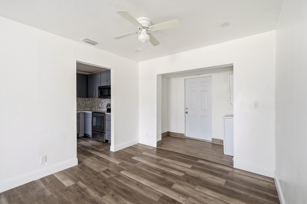 1060 Sw 5th Terrace - Photo 8