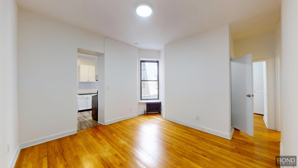 324 East 91st Street - Photo 0
