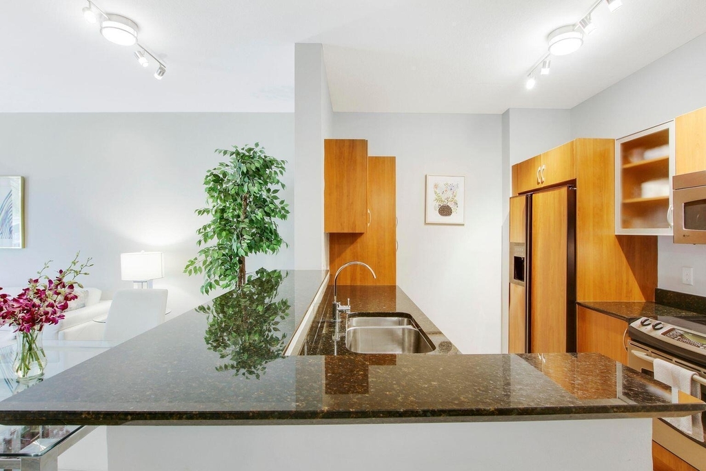 802 W Windward Way - Photo 7