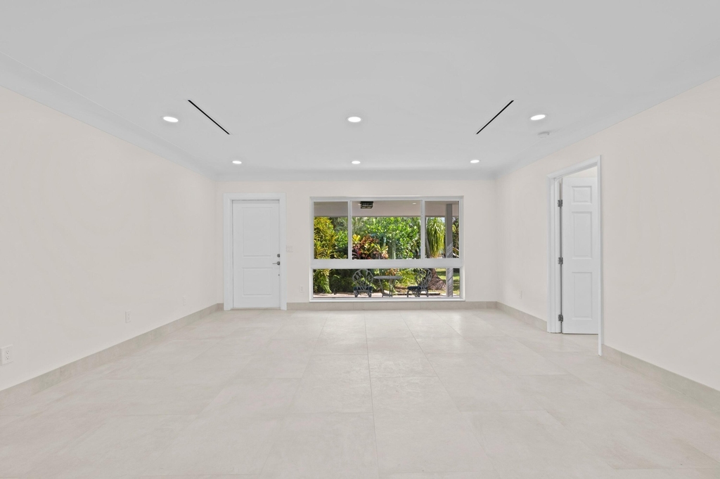 391 Se 7th Avenue - Photo 26