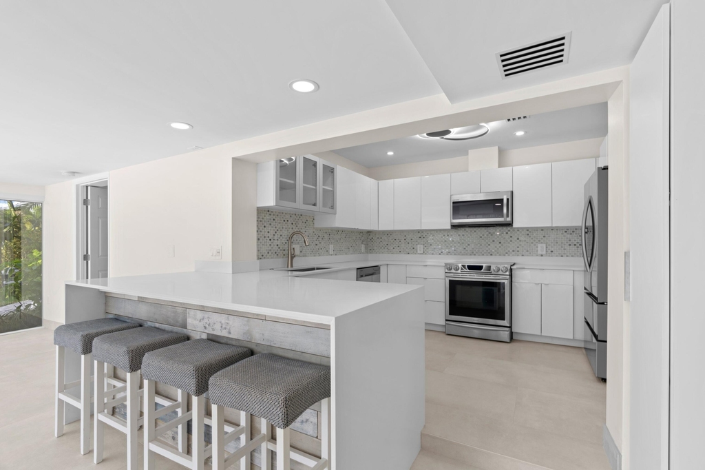 391 Se 7th Avenue - Photo 18