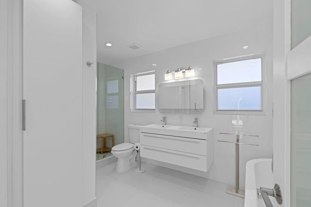391 Se 7th Avenue - Photo 29