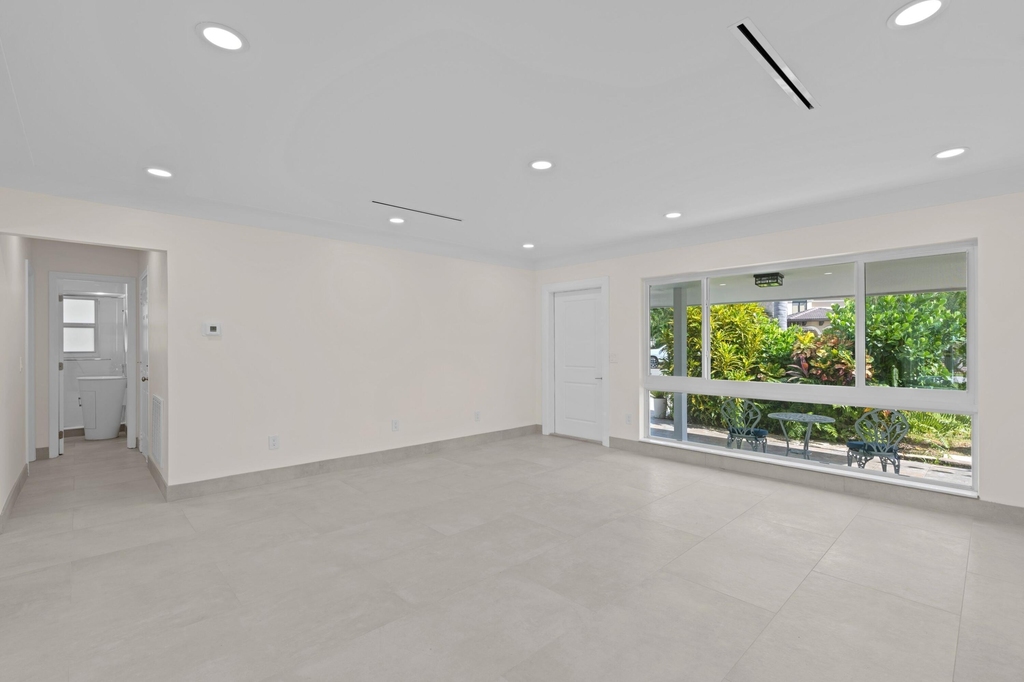 391 Se 7th Avenue - Photo 25