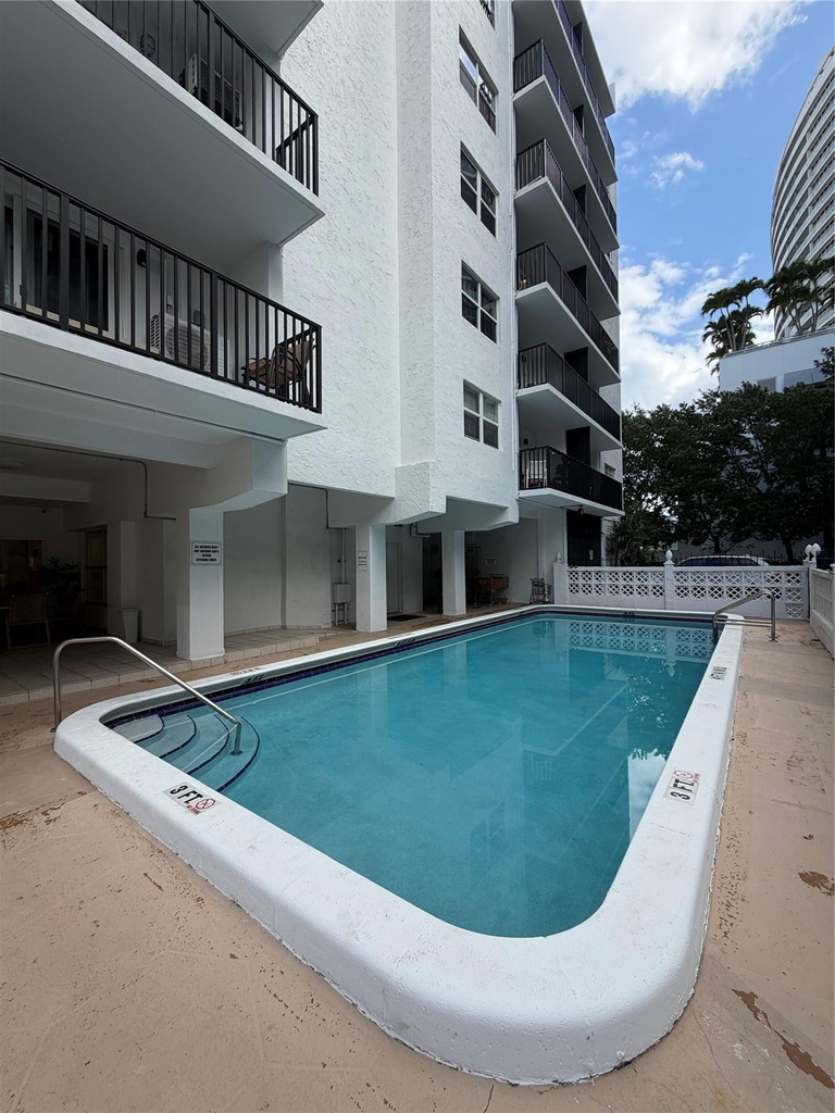 3000 Riomar Street - Photo 20