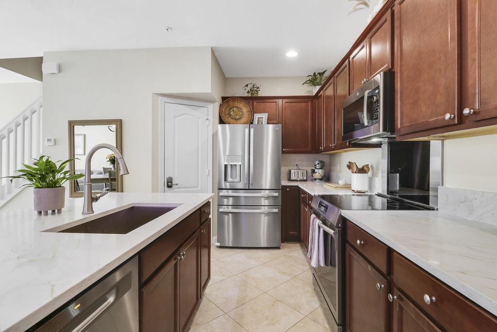 9504 Sw Merlin Court - Photo 4