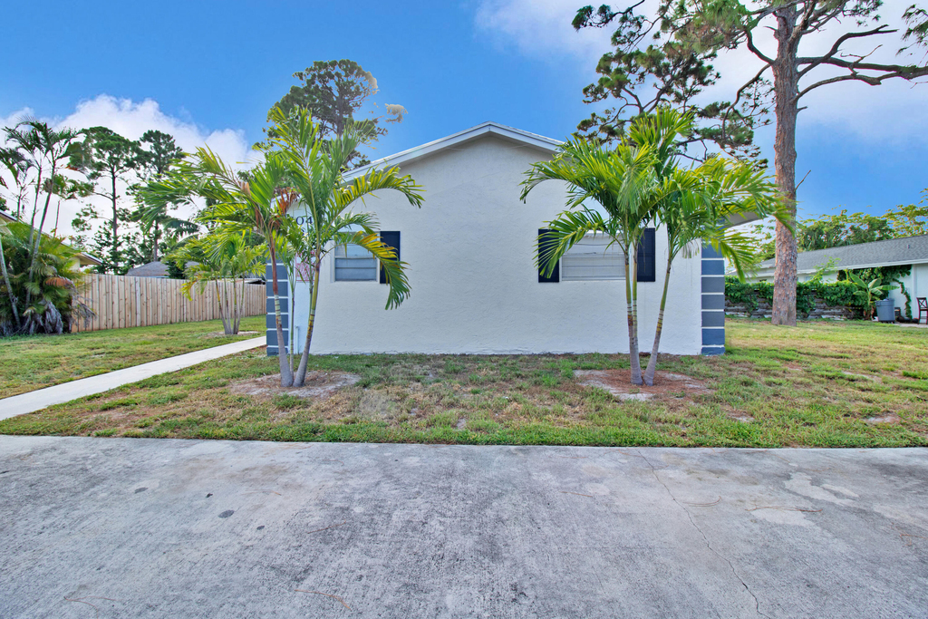 3040 Martin Avenue - Photo 5
